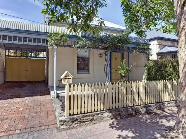 19 Highbury Street, Prospect SA 5082