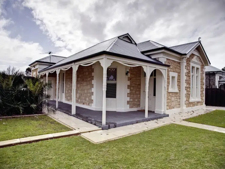 38 Sixth Avenue, St Peters SA 5069