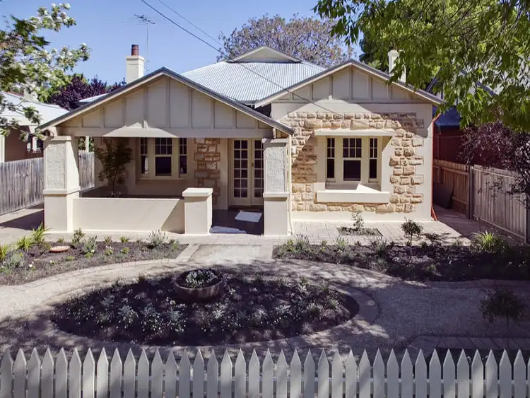 30 Seventh Avenue, St Peters SA 5069