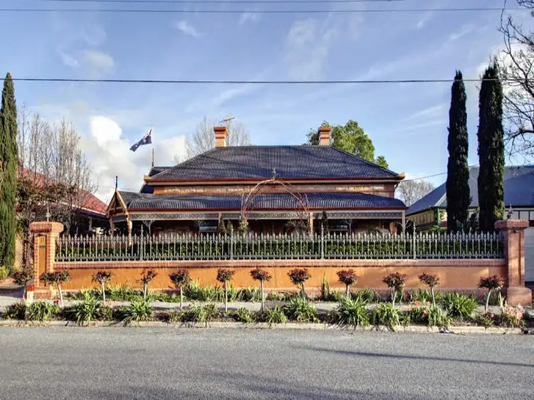 11 Daphne Street, Prospect SA 5082