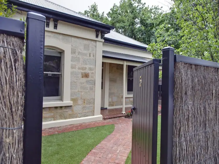 5 Torrens Street, College Park SA 5069