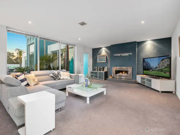 Sixth view of Homely house listing, 8-9 Sarah Court, Narre Warren South VIC 3805