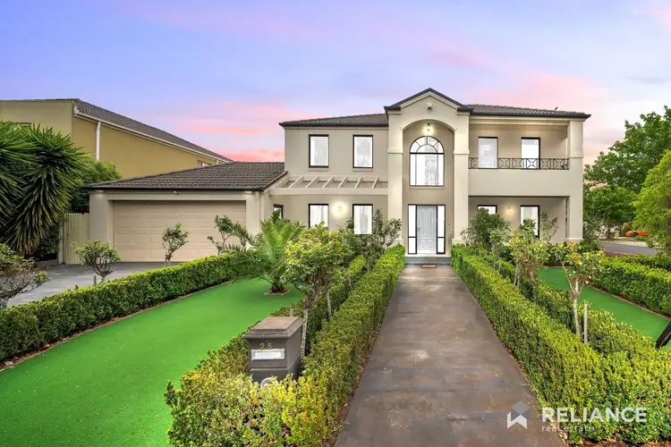 25 Blenheim Way, Caroline Springs VIC 3023