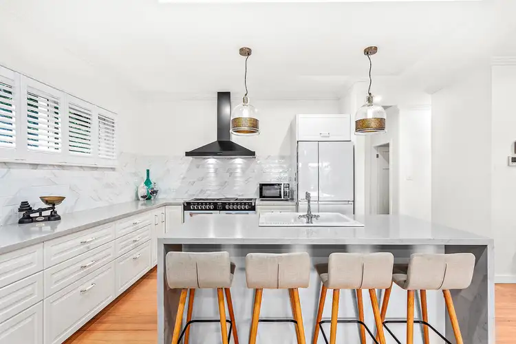 168 Lakeview Parade, Primbee NSW 2502