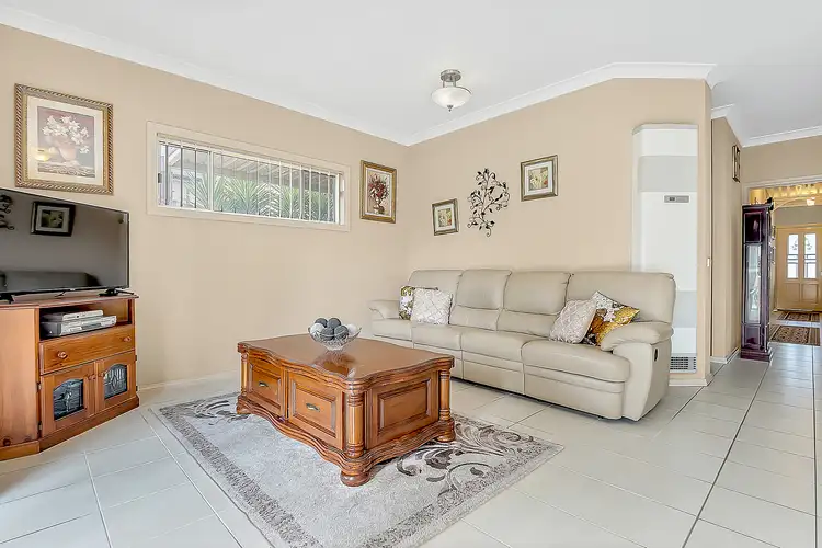 Fifth view of Homely house listing, 17 Gippsland Way, Craigieburn VIC 3064