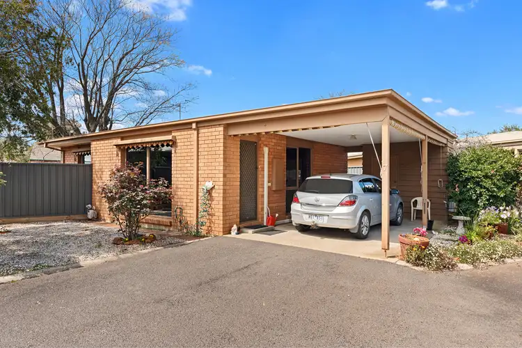 Main view of Homely unit listing, 7/9 Crusoe Road, Kangaroo Flat VIC 3555