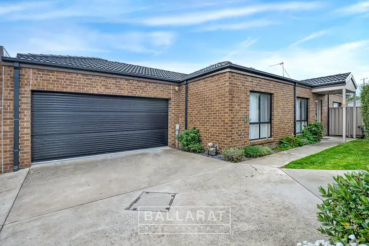 2/1010 Ligar Street, Ballarat North VIC 3350