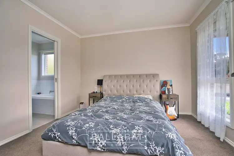Fifth view of Homely unit listing, 1/4 Rowan Parade, Wendouree VIC 3355
