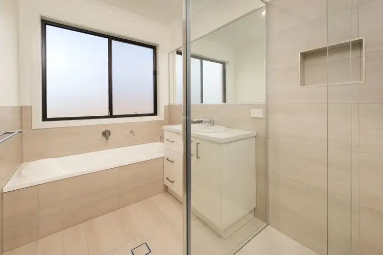 Fourth view of Homely house listing, 33 Dartnell Crescent, Wodonga VIC 3690
