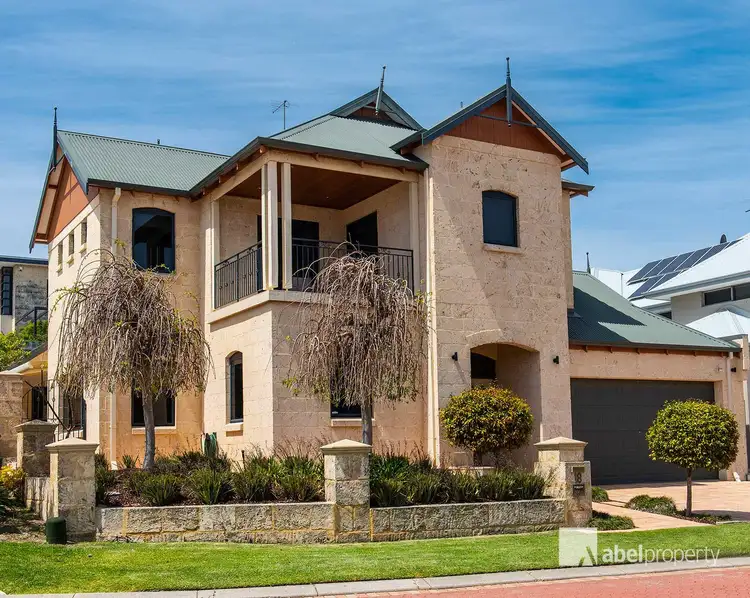 18 Eucla Court, North Fremantle WA 6159