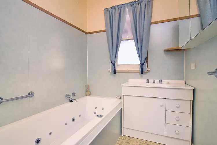 Sixth view of Homely house listing, 18 Port Fairy Road, Ararat VIC 3377