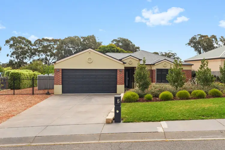 5 Figtree Lane, Strathdale VIC 3550