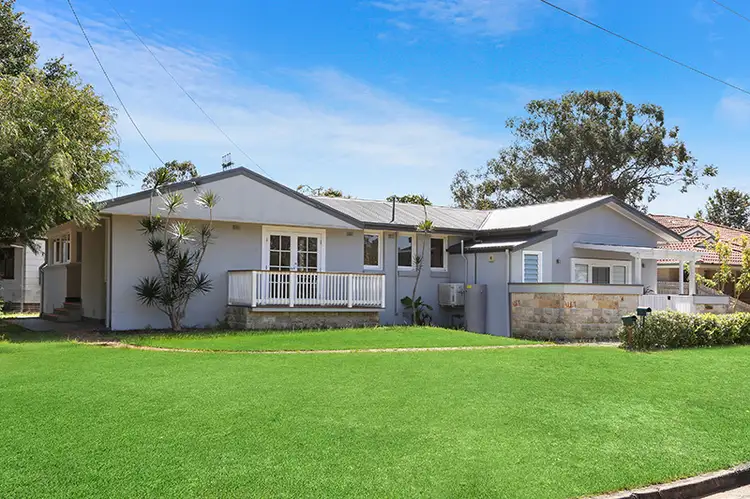 6 Grafton Avenue, Woy Woy NSW 2256