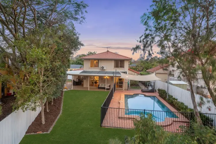 34 Blackbutt Place, Brookfield QLD 4069