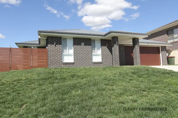 24 McGillan Drive, Kelso NSW 2795