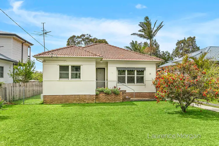 12 Adams Parade, Woonona NSW 2517