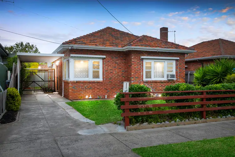 23 Lindenow Street, Maidstone VIC 3012