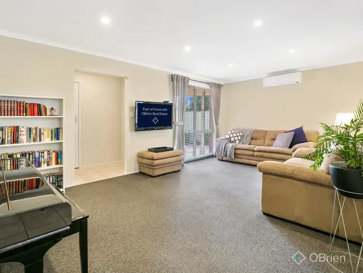 Fourth view of Homely house listing, 10 Fraser Court, Cranbourne North VIC 3977