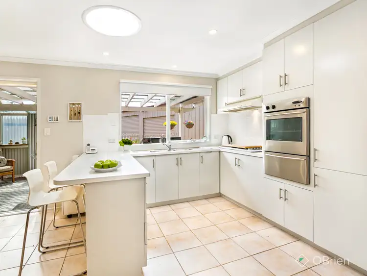 Fifth view of Homely house listing, 10 Fraser Court, Cranbourne North VIC 3977