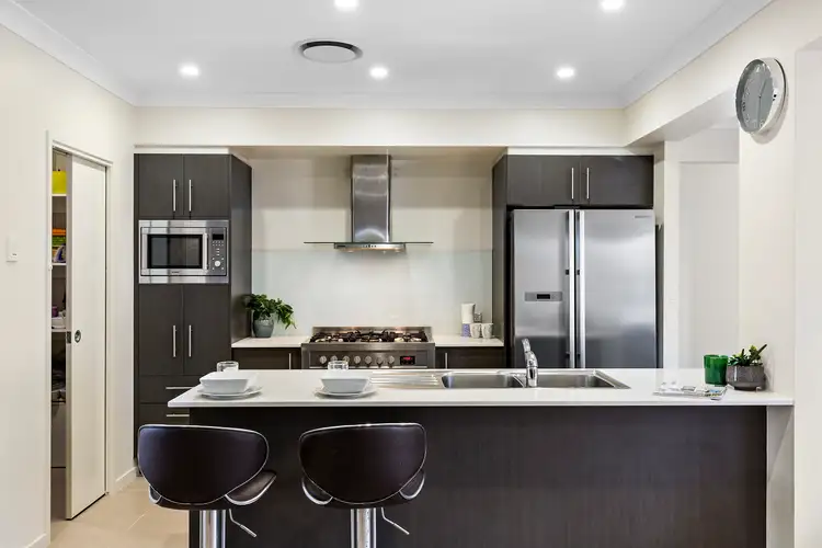 41 Sunningdale Avenue, Rochedale South QLD 4123