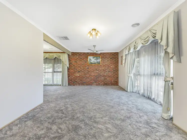 Third view of Homely house listing, 2 Jade Court, Hampton Park VIC 3976