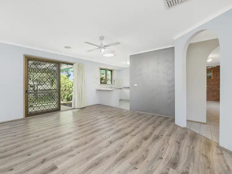 Fifth view of Homely house listing, 2 Jade Court, Hampton Park VIC 3976