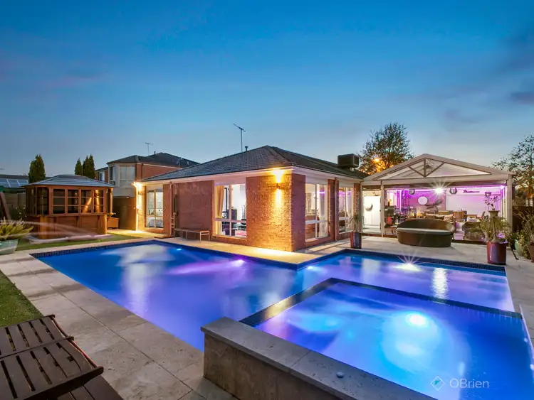 13 Fieldstone Boulevard, Beaconsfield VIC 3807
