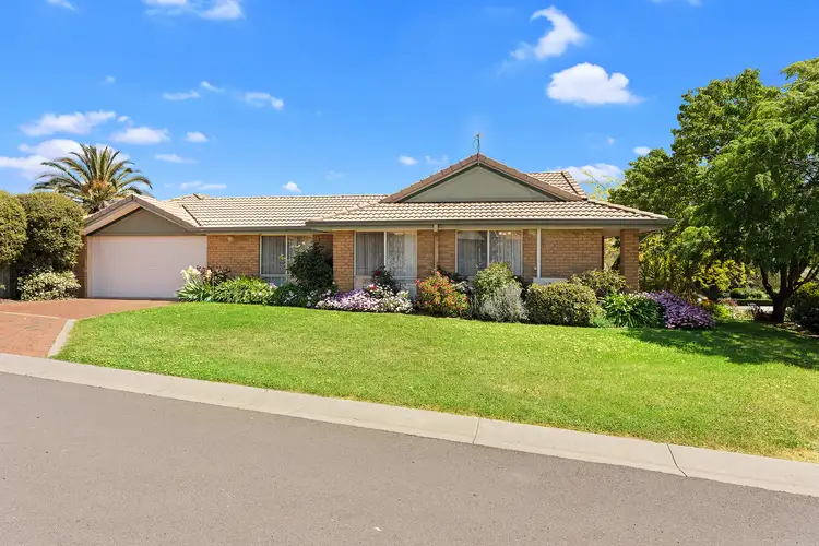 6 Keogh Drive, Spring Gully VIC 3550