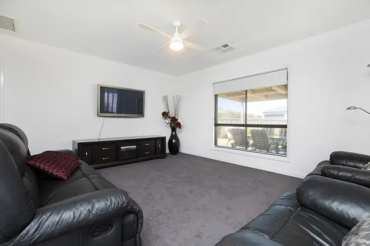 Second view of Homely house listing, 6 Lever-Jary Court, Red Cliffs VIC 3496