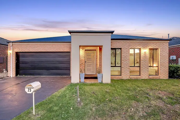 23 Hyde Park Avenue, Craigieburn VIC 3064