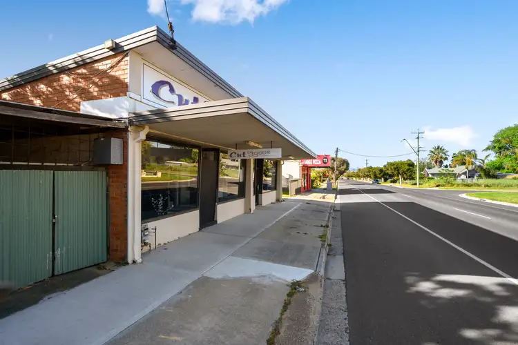 Third view of Homely block of units listing, 476-478 Prune Street, Lavington NSW 2641