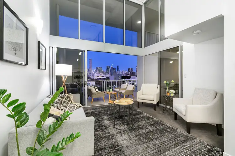 24/15 Walsh Street