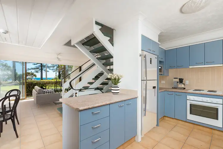 Fifth view of Homely unit listing, 6/190 Marine Parade, Rainbow Bay QLD 4225