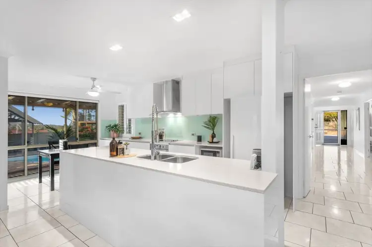 75 McPherson Road, Sinnamon Park QLD 4073