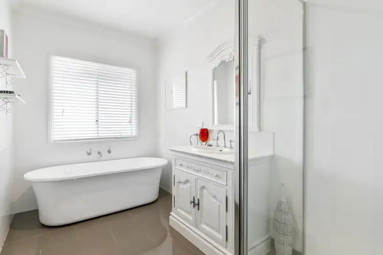 Fifth view of Homely house listing, 2 Moore Street, Maddingley VIC 3340
