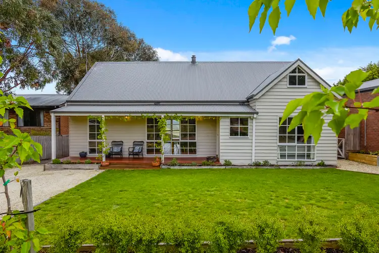 5 The Boulevard, Gisborne VIC 3437