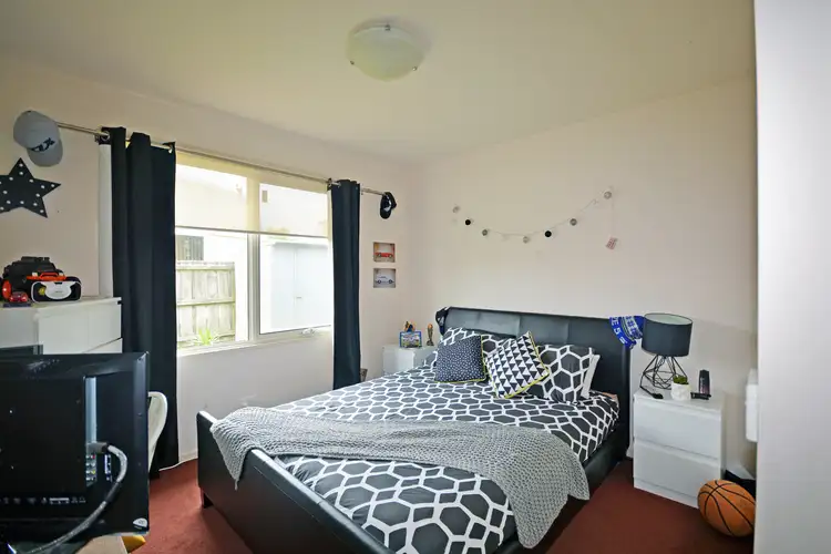 Seventh view of Homely house listing, 5 Grevillea Close, Portland VIC 3305