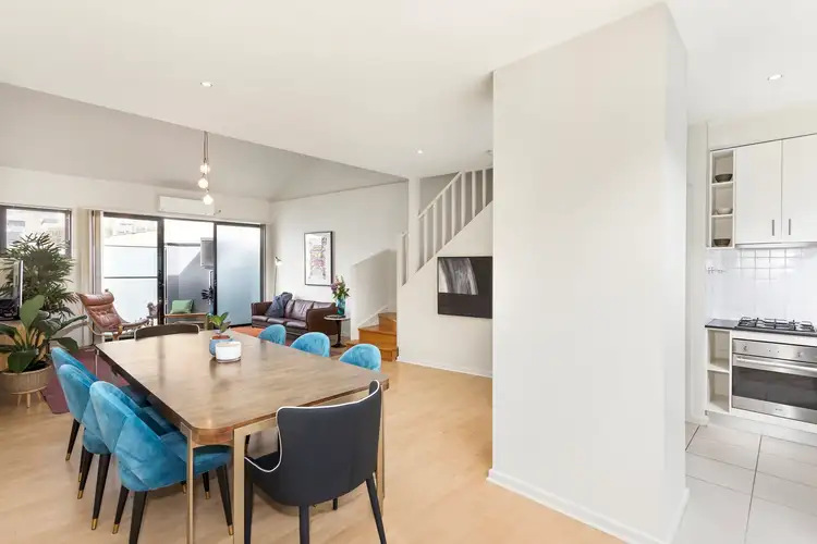 7/11 Langwells Parade, Northcote VIC 3070