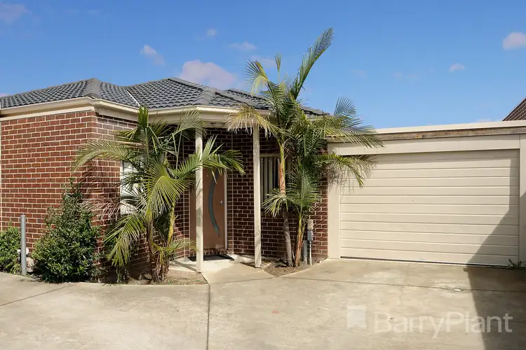 2/9 Vincent Crescent, Noble Park VIC 3174
