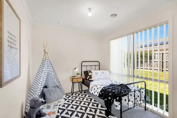 Sixth view of Homely house listing, 19 Broadstone Way, Cranbourne VIC 3977