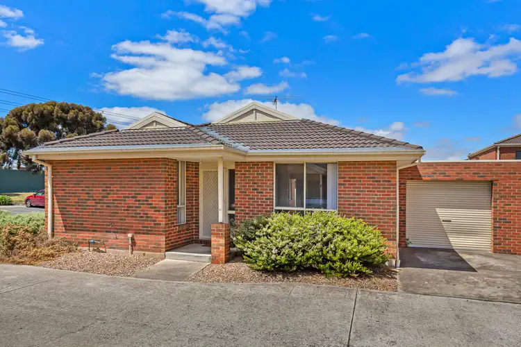 69 Village Avenue, Taylors Lakes VIC 3038