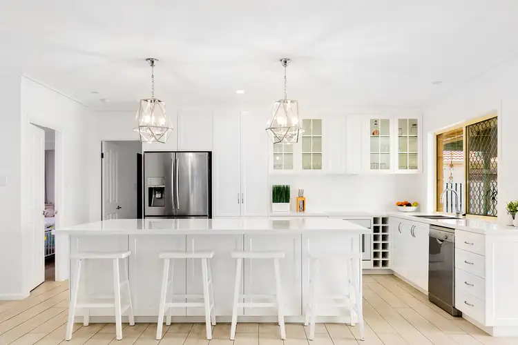 16 Wisconsin Street, Varsity Lakes QLD 4227