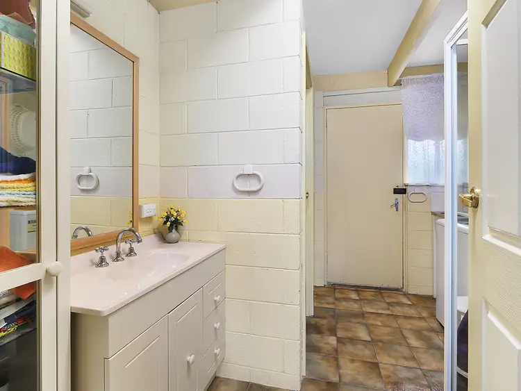 Fifth view of Homely unit listing, 6/368 Autumn Street, Herne Hill VIC 3218