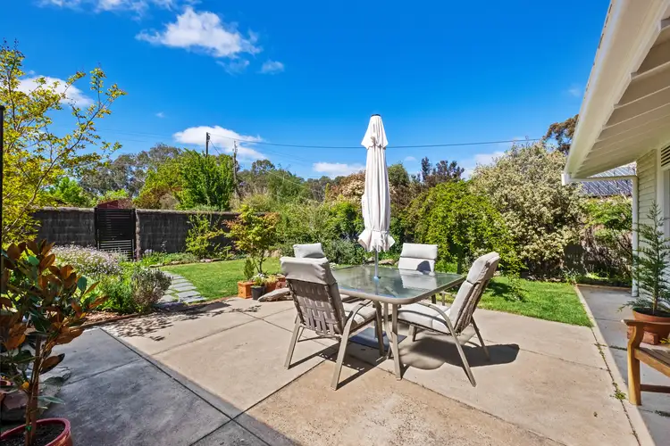 12 Collins Street, Hahndorf SA 5245