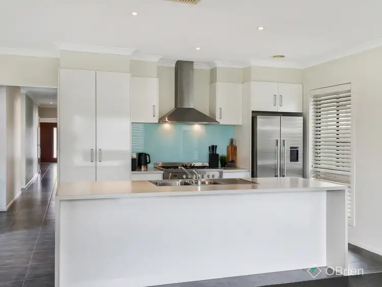 Third view of Homely house listing, 8 Wodalla Circuit, Sandhurst VIC 3977