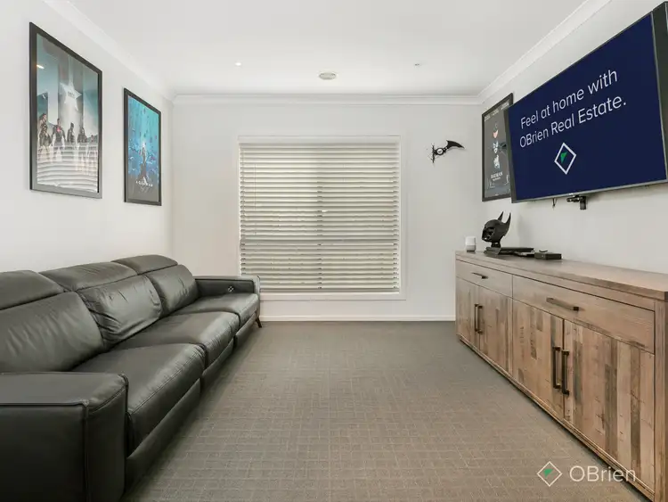 Sixth view of Homely house listing, 8 Wodalla Circuit, Sandhurst VIC 3977