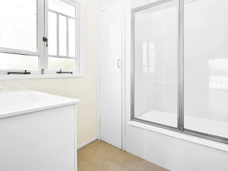 Fifth view of Homely semi-detached listing, 200 Elphinstone Street, Berserker QLD 4701