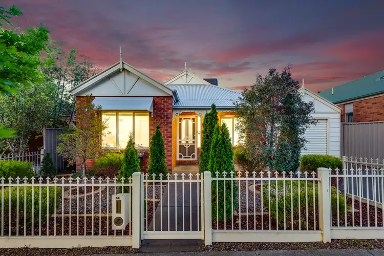 66 Oakview Parade, Caroline Springs VIC 3023