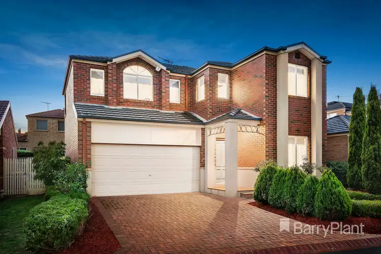 18 Redbark Hill Circuit, South Morang VIC 3752