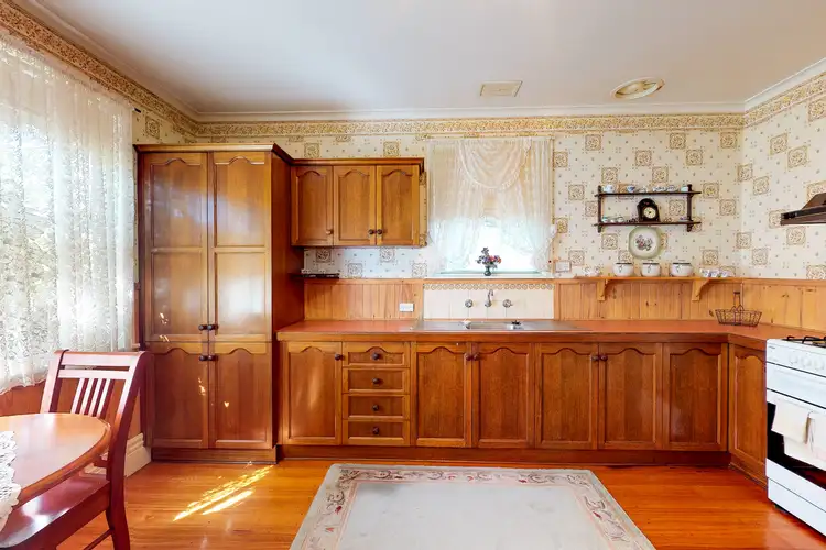 Fifth view of Homely house listing, 2 Little Crescent, Traralgon VIC 3844